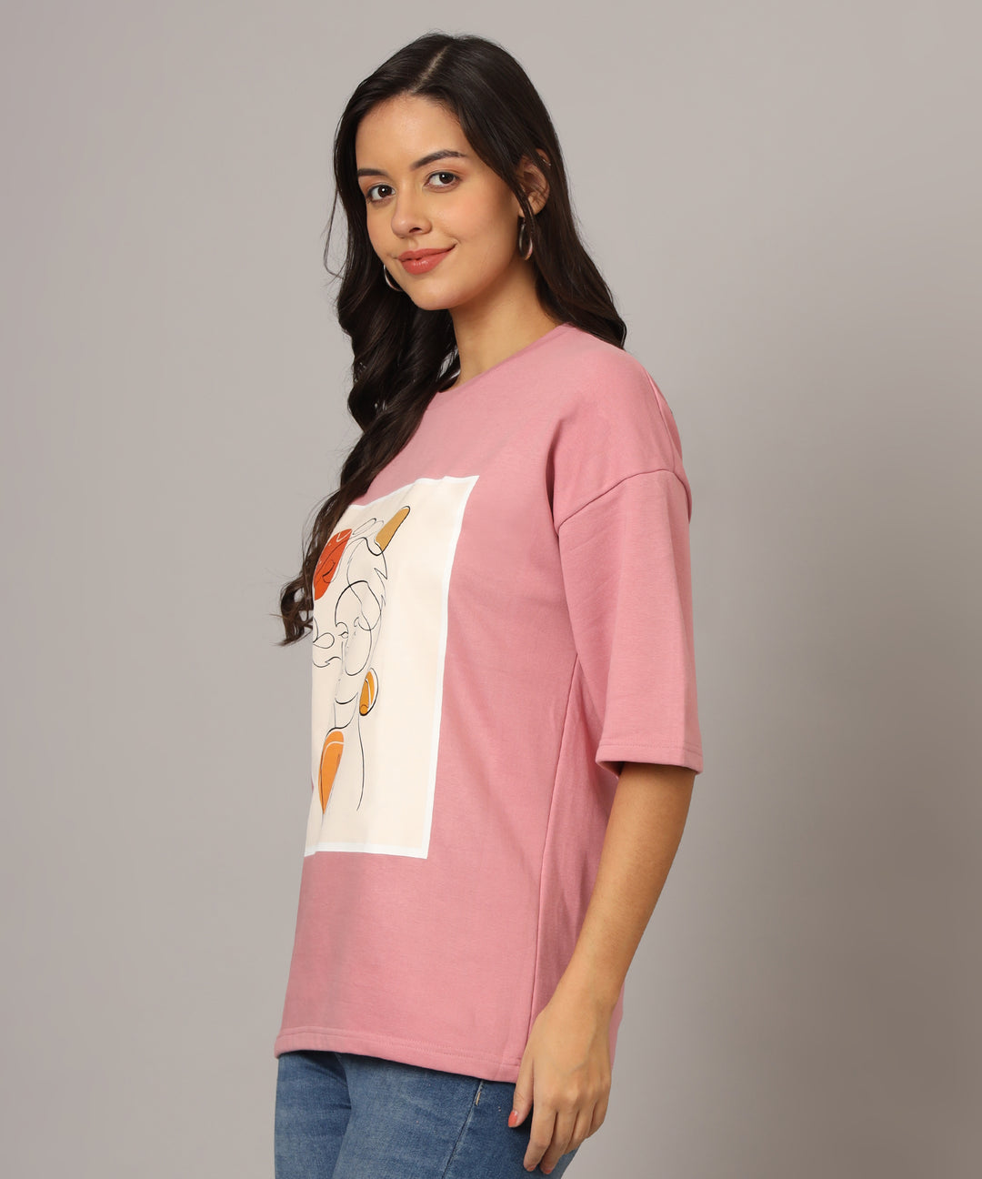 Women’s Hot Pink Oversized T-Shirt with Lioness Line Art