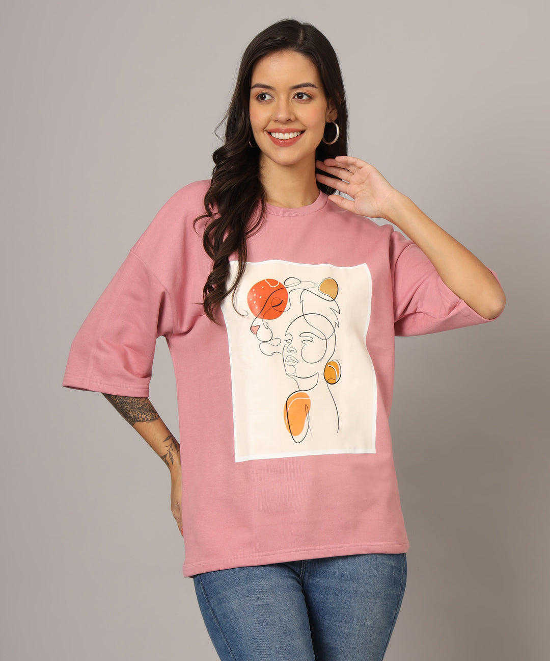 Women’s Hot Pink Oversized T-Shirt with Lioness Line Art